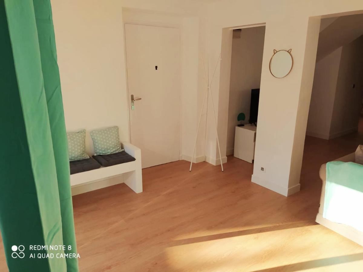 Appartement Rez De Chaussee 2 Chambres Avec Terrasse 康博莱班 外观 照片